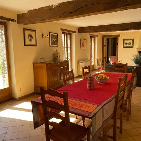 Prázdninový dům Des Grands Pouilloux *